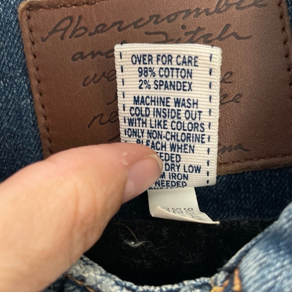 Abercrombie & Fitch Women's Vintage Y2K Distressed Trucker Denim Jacket Size M - Picture 8 of 10